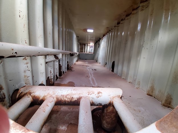 Internal Manifold Tank Inside