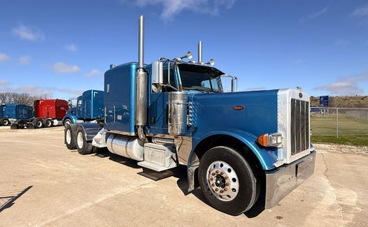 2007 Peterbilt 379 (TK9653)