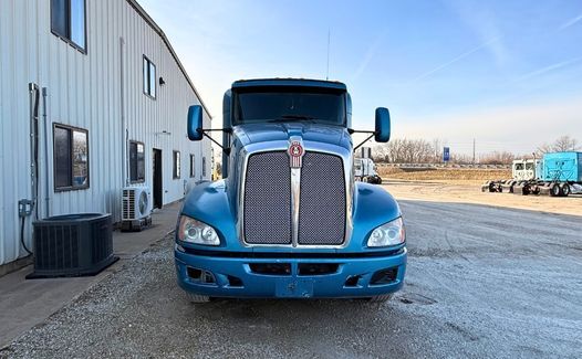 2011 Kenworth T660 (TK1533)