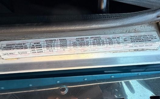 2011 Peterbilt 386 (TK5565)