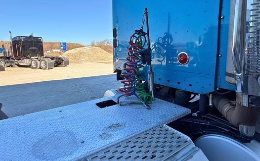 2012 Freightliner Columbia (TK3756)