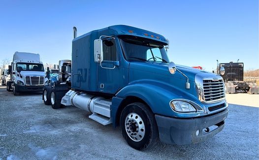 2012 Freightliner Columbia (TK3756)