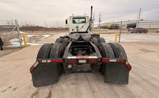 2017 Mack Pinnacle CXU613 (TK4216)
