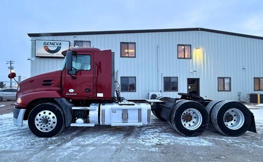 2012 Mack CXU613 (TK2359)