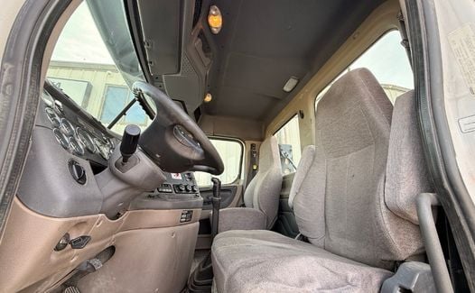 2013 Freightliner Cascadia 125 (TK1354)