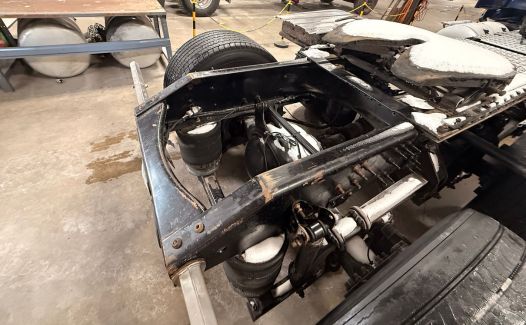 2013 Volvo VNL64T300 (TK1718)