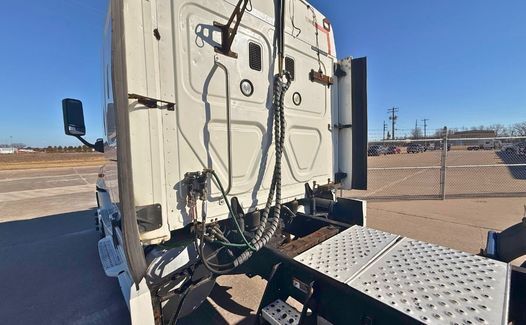 2014 Freightliner CA 125 (TK4768)