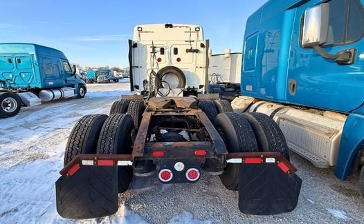 2014 Freightliner CA 125 (TK4344)