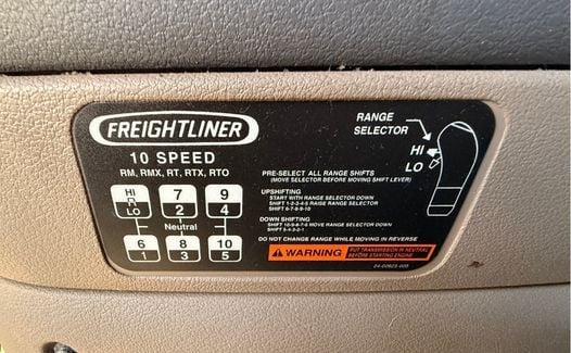 2014 Freightliner CA 125 (TK4344)