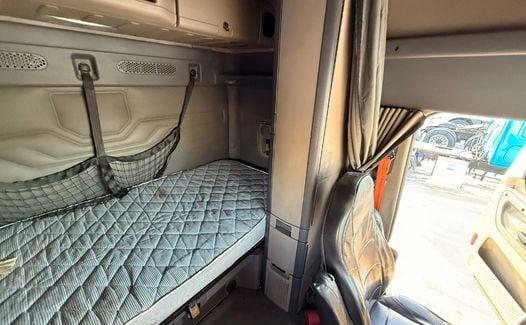 2014 Freightliner CA 125 (TK4344)