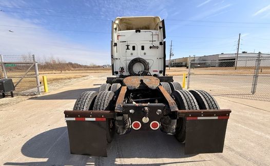 2014 Freightliner CA 125 (TK4872)