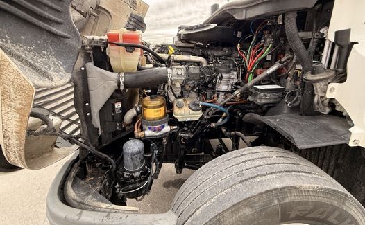 2014 Freightliner CA 125 (TK5185)