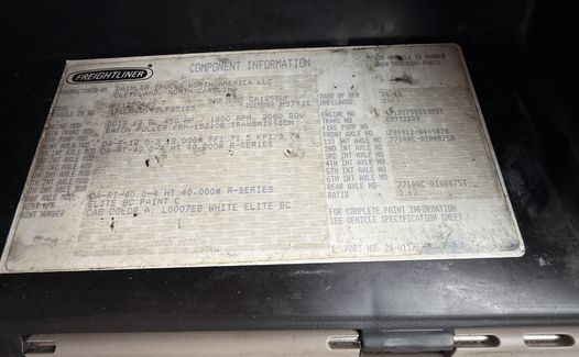 2014 Freightliner CA 125 (TK5185)