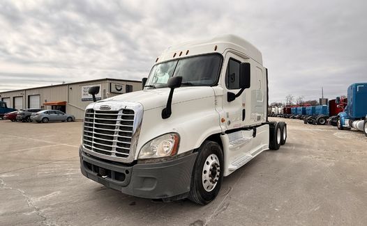 2014 Freightliner CA 125 (TK5185)