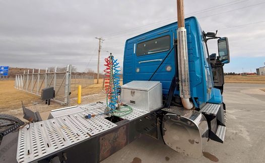 2014 Volvo VNL64T300 (TK4805)