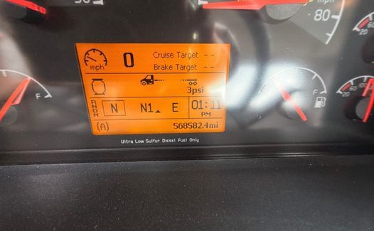 2014 Volvo VNL64T300 (TK4805)