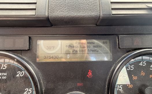 2015 Freightliner CA 125 (TK7864)