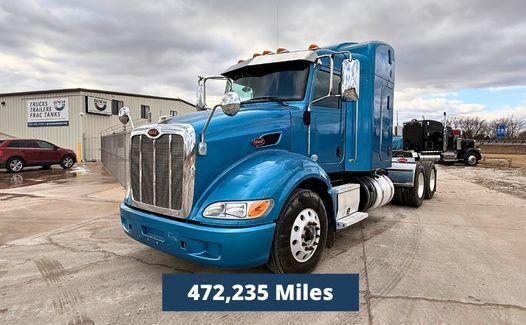 2015 Peterbilt 384 (TK9950)