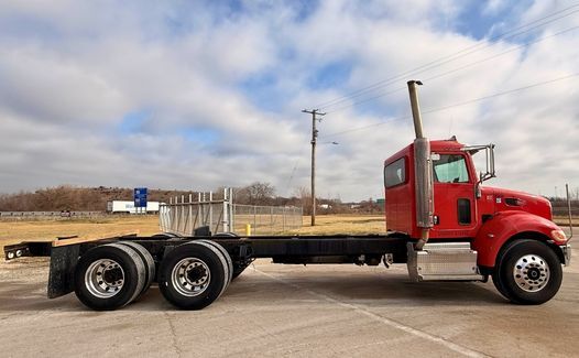 2015 Peterbilt 348 (TK9431)