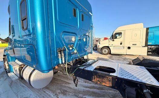 2016 Freightliner CA 125 (TK1958)