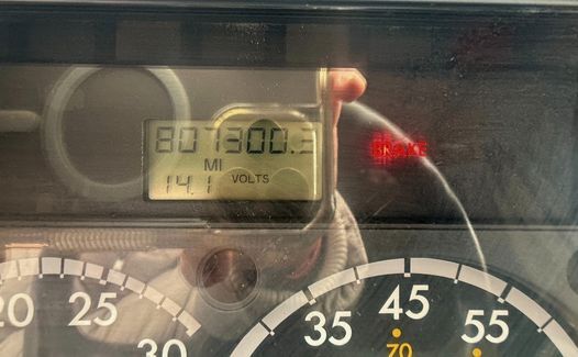 2016 Freightliner CA 125 (TK7613)