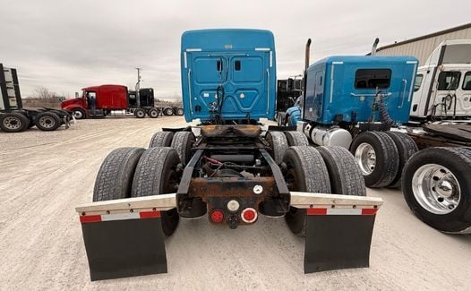 2016 Freightliner CA 125 (TK9273)