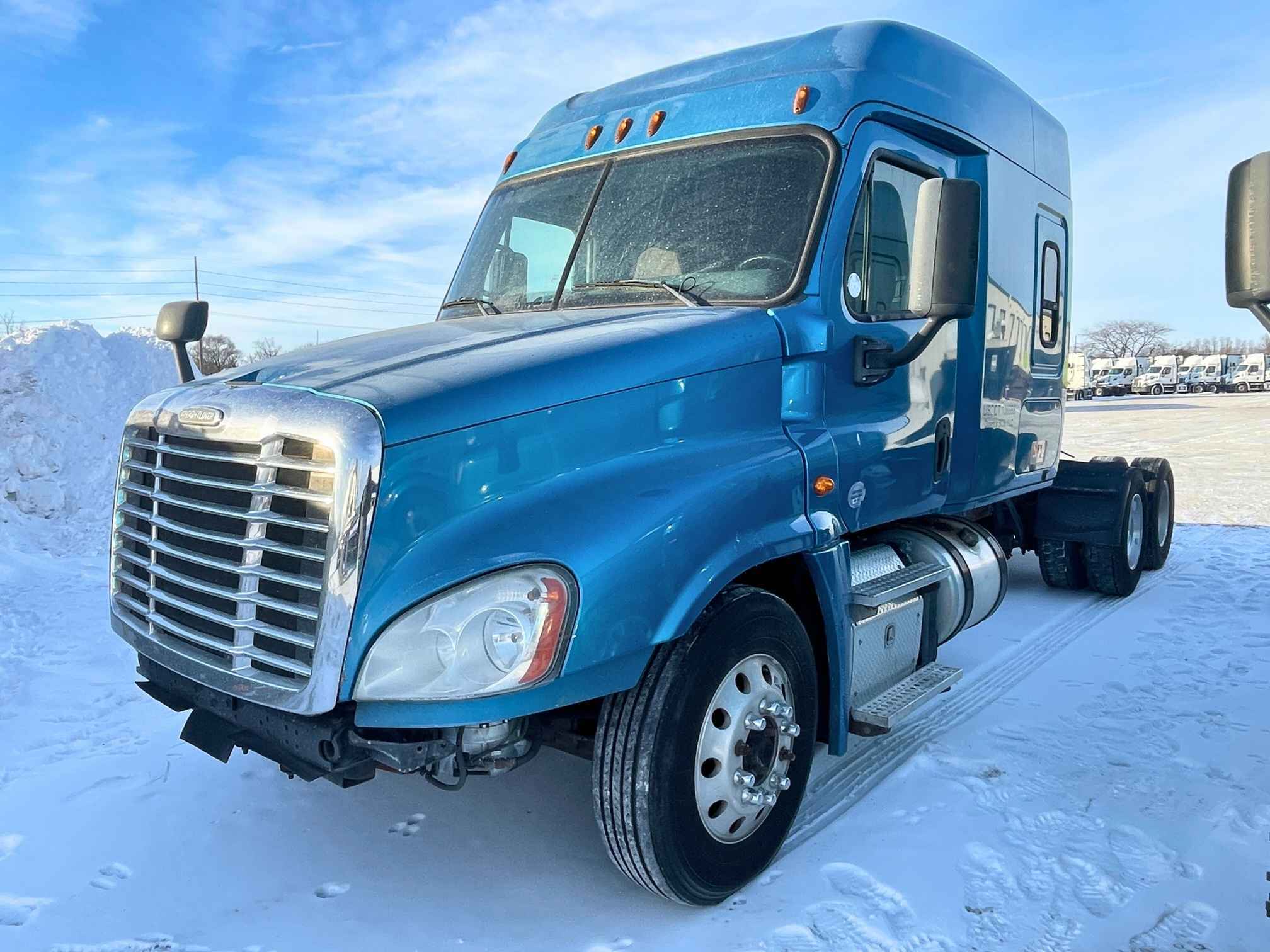 2016 Freightliner CA (TK9273)