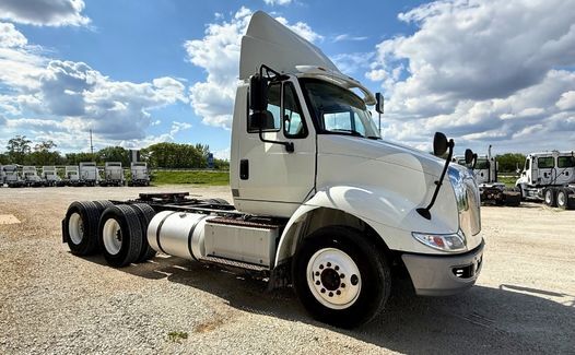 2016 INTERNATIONAL 8600 (New Arrival!)
