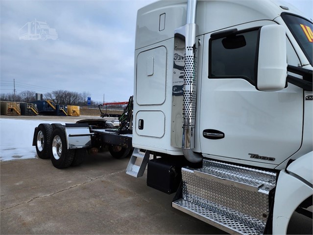 2016 Kenworth T880