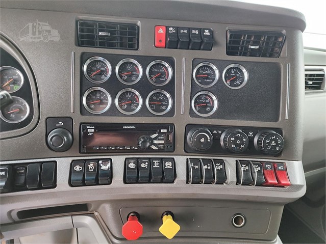 2016 Kenworth T880