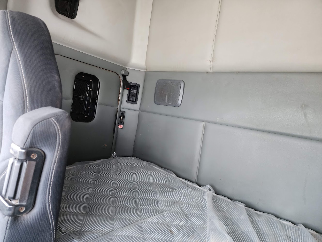 2016 Kenworth T880