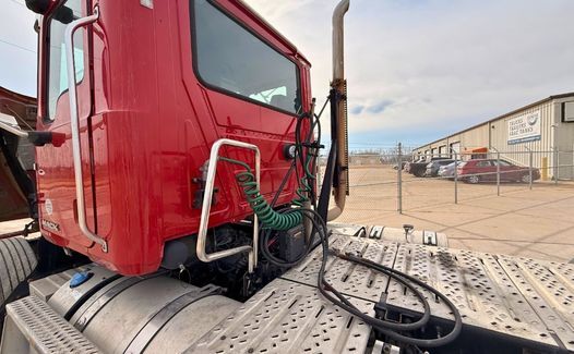 2016 Mack Pinnacle CHU613 (TK5148)