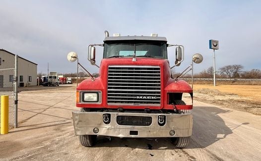 2016 Mack Pinnacle CHU613 (TK5148)