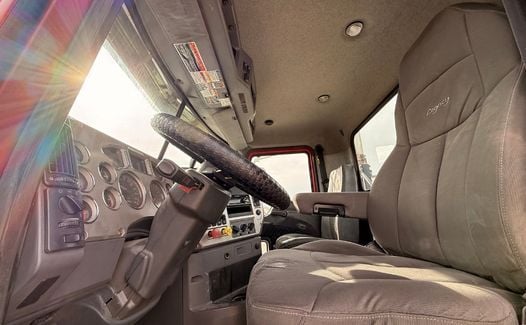 2016 Mack Pinnacle CHU613 (TK5148)