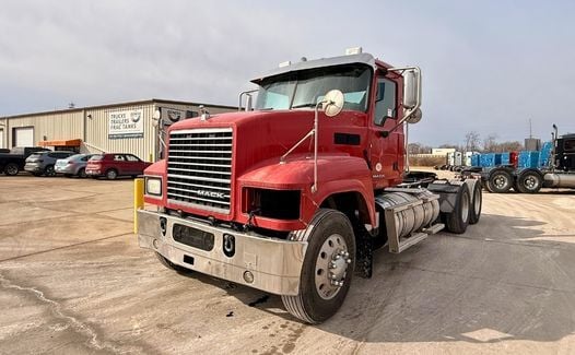 2016 Mack Pinnacle CHU613 (TK5148)