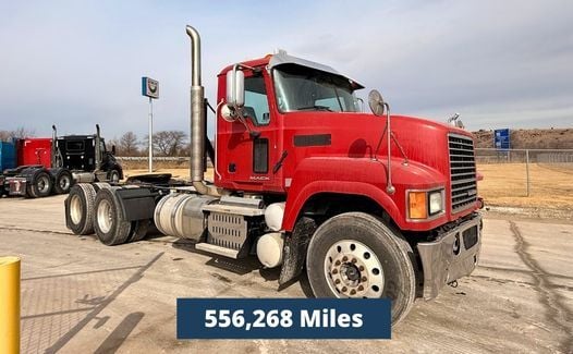 2016 Mack Pinnacle CHU613 (TK5148)