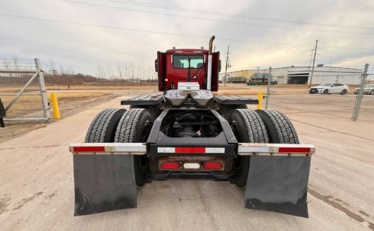 2016 Mack Pinnacle CXU613 (TK8494)