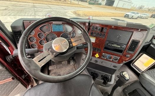 2016 Mack Pinnacle CXU613 (TK8494)