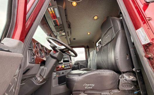 2016 Mack Pinnacle CXU613 (TK8494)