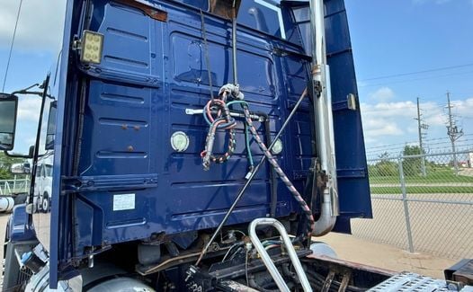 2016 Volvo VNL630 (TK7392)