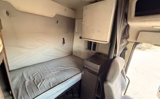 2016 Volvo VNL64T630 (TK4179)