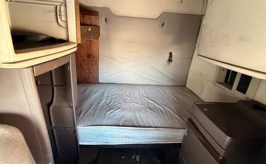 2016 Volvo VNL64T630 (TK4179)