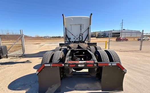 2017 Mack Pinnacle CXU613 (TK9477)