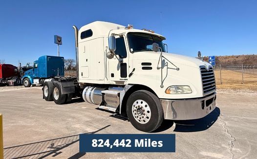 2017 Mack Pinnacle CXU613 (TK9477)