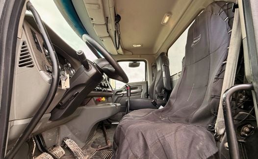 2018 Kenworth T880 (TK3160)