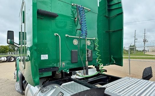 2018 Peterbilt 579 (TK3793)