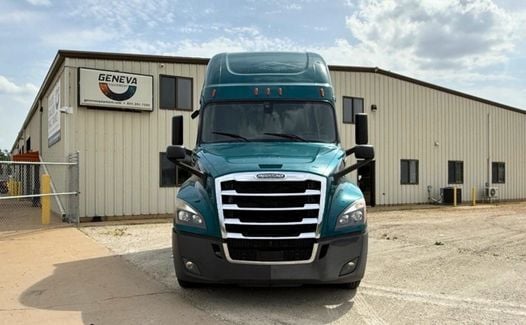 2019 Freightliner Cascadia 126