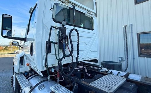 2019 International LT625 (TK7279)