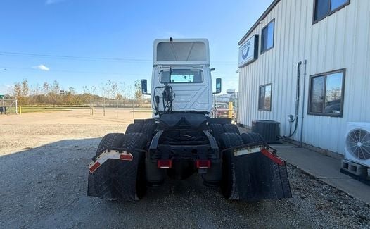 2019 International LT625 (TK7295)