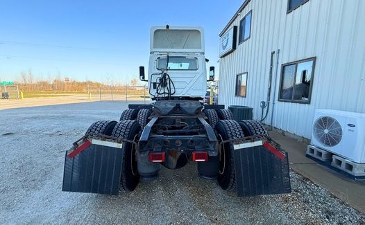 2019 International LT625 (TK7290)